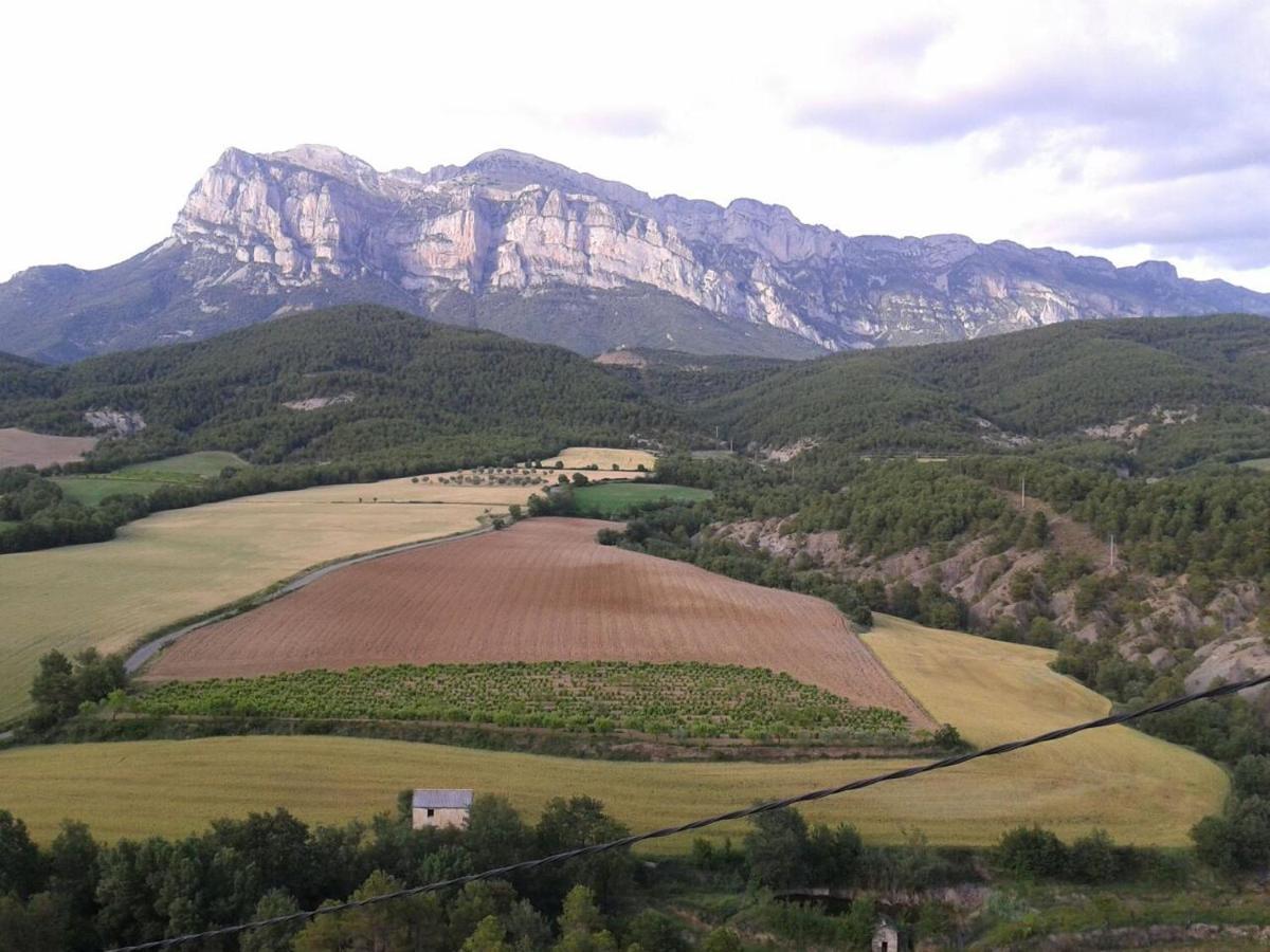 Apartamentos Pirineos Ordesa El Pueyo de Araguás Esterno foto