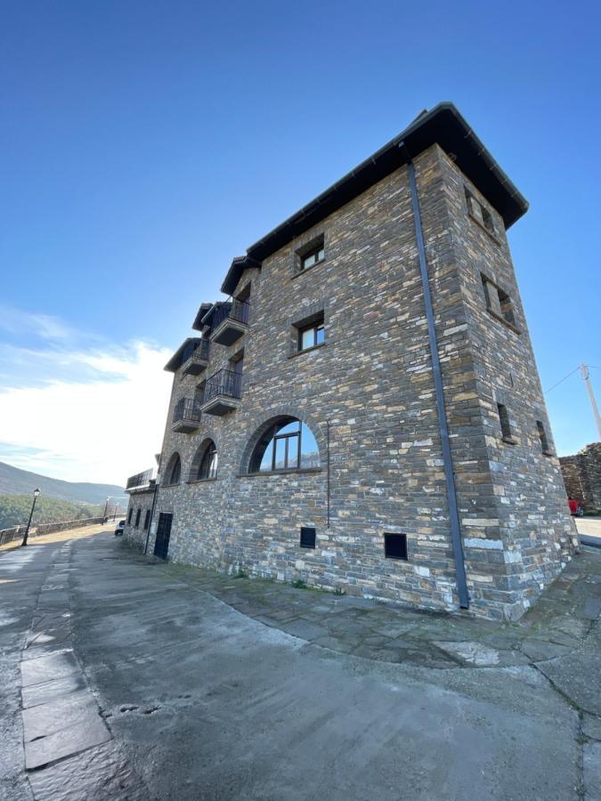 Apartamentos Pirineos Ordesa El Pueyo de Araguás Esterno foto