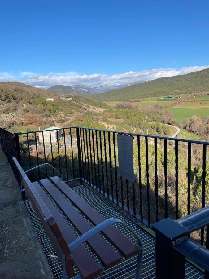 Apartamentos Pirineos Ordesa El Pueyo de Araguás Esterno foto