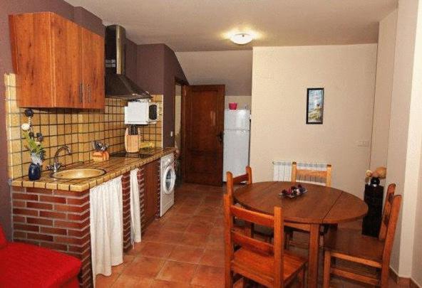 Apartamentos Pirineos Ordesa El Pueyo de Araguás Esterno foto