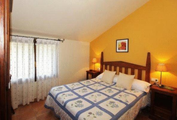 Apartamentos Pirineos Ordesa El Pueyo de Araguás Esterno foto